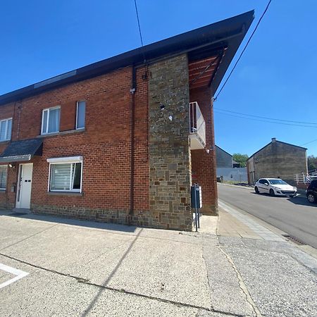 1-E Superbe Appartement Lumineux 沙勒罗瓦 外观 照片