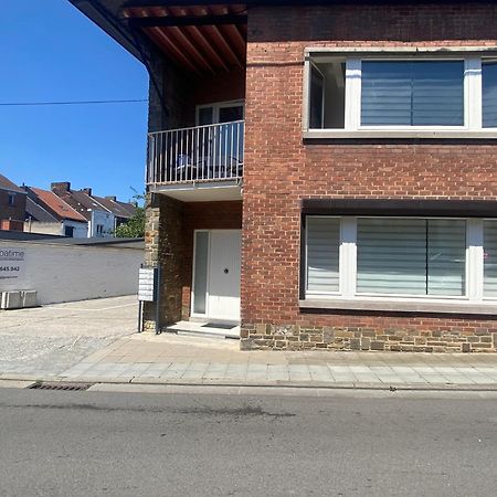 1-E Superbe Appartement Lumineux 沙勒罗瓦 外观 照片