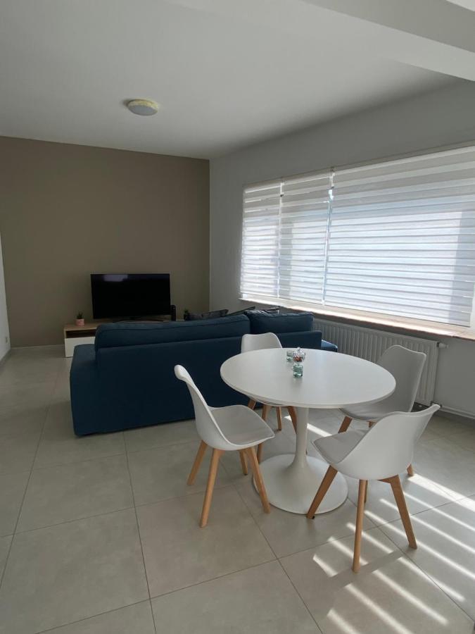 1-E Superbe Appartement Lumineux 沙勒罗瓦 外观 照片