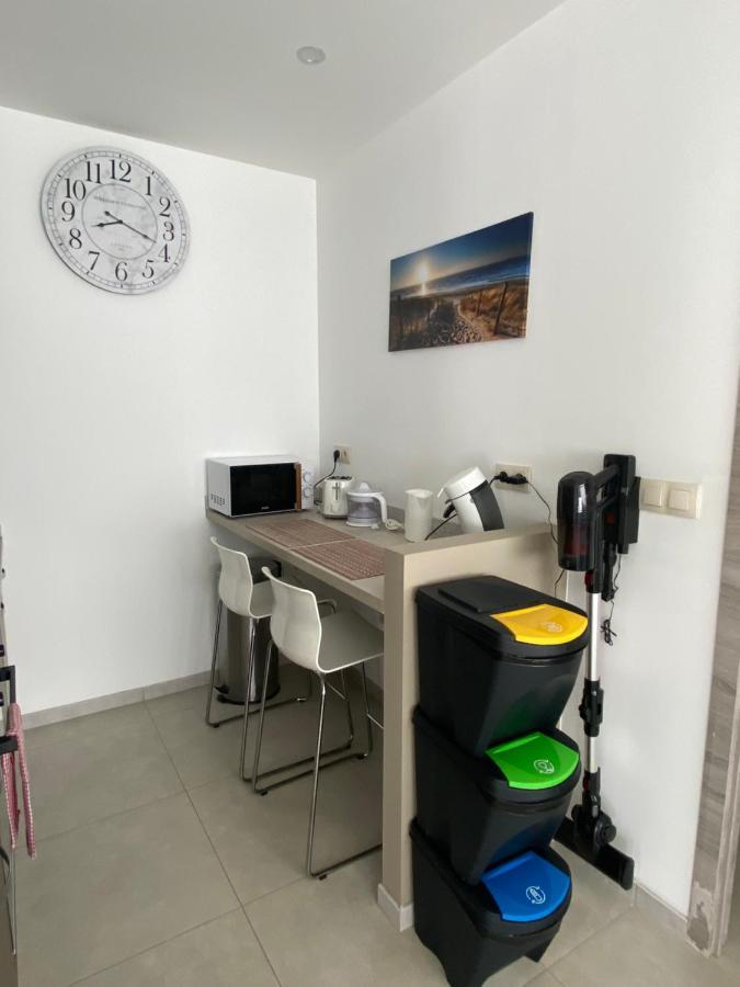 1-E Superbe Appartement Lumineux 沙勒罗瓦 外观 照片
